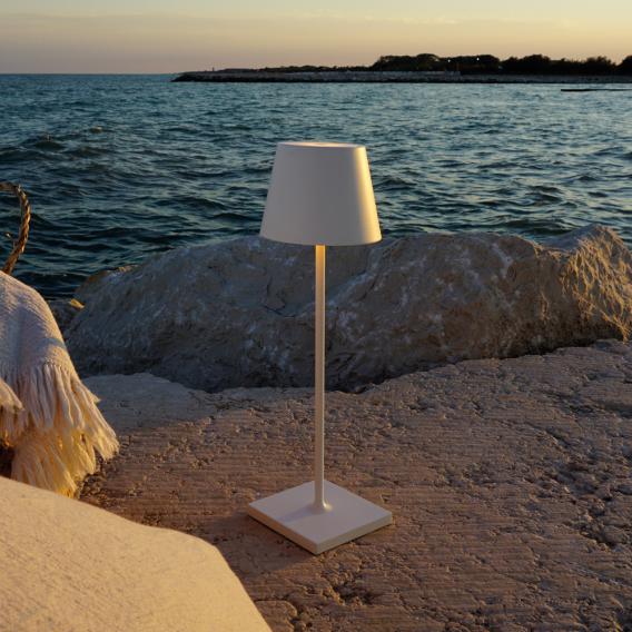 Trådlös laddningsbar LED-lampa: Elegans och frihet i belysning!