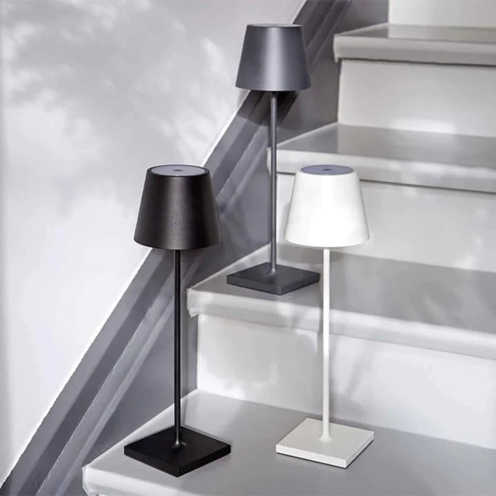 Trådlös laddningsbar LED-lampa: Elegans och frihet i belysning!